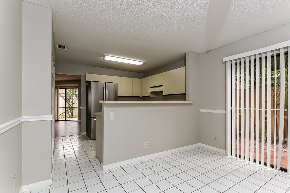 12620 Shoreside Ln - Photo 6 of 16