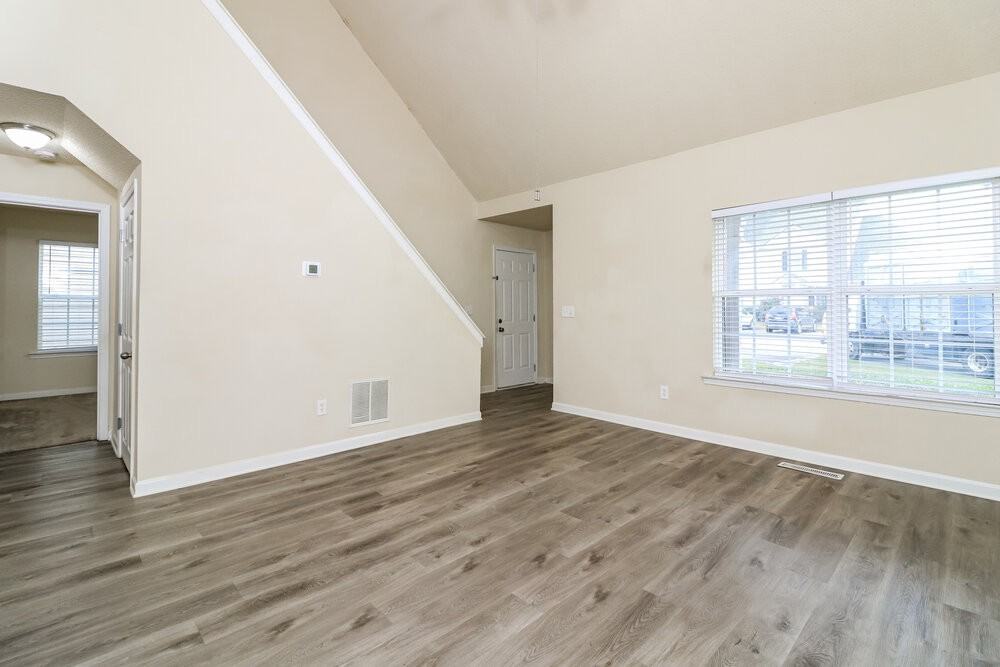 67 Middlebrook Dr - Photo 7 of 17