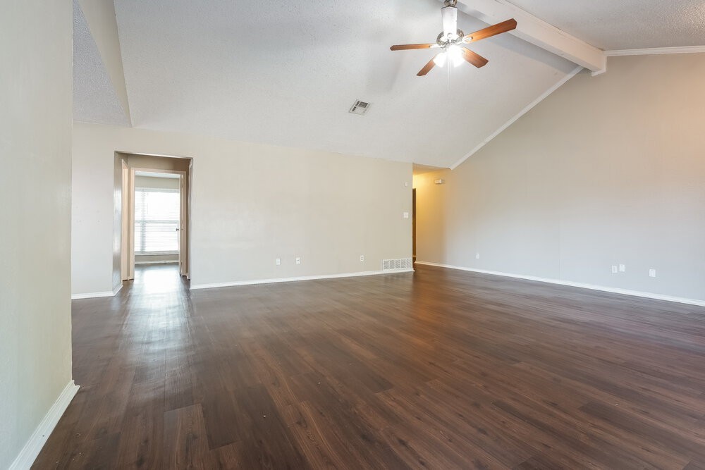 6419 Twin Spruce Ct - Photo 5 of 16