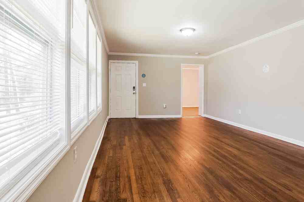 328 Pleasant Valley Dr - Photo 6 of 16