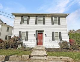 339 E Derry Rd #1stFL - Photo 1 of 1