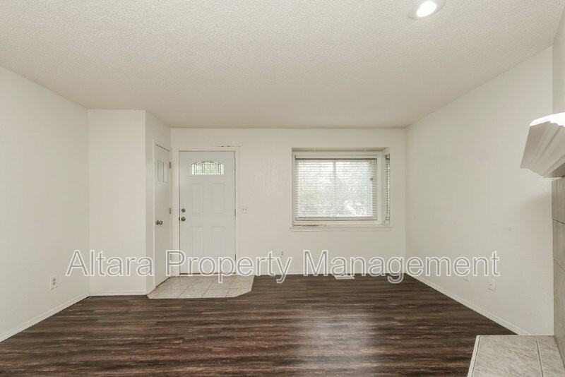 2112 Boston Ter - Photo 6 of 18