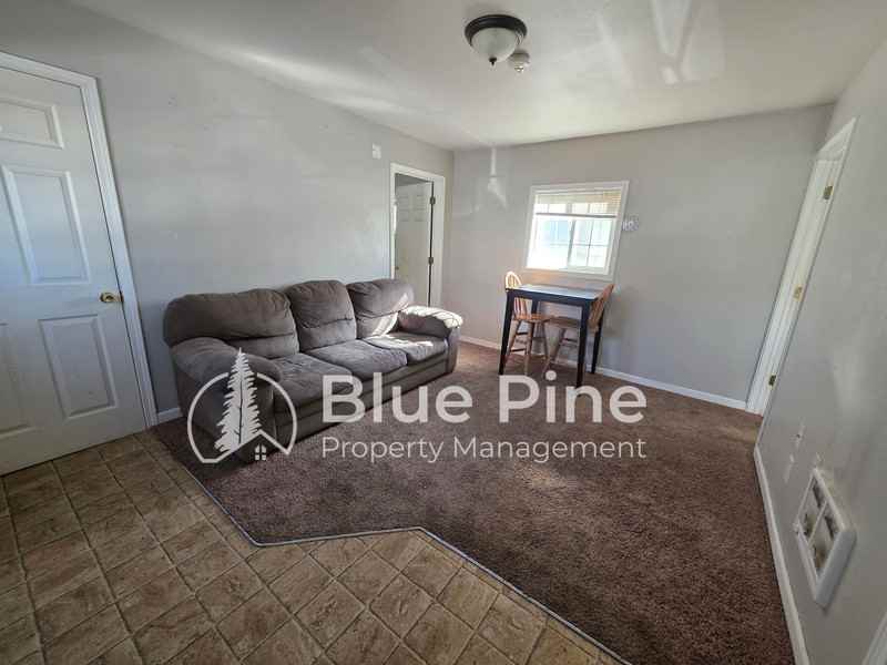 340 N Water St #19 - Photo 3 of 6