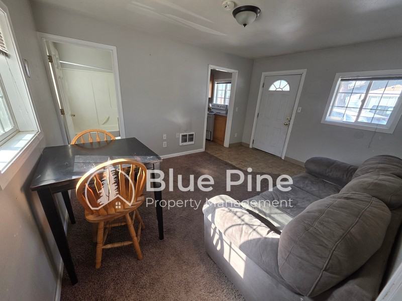 340 N Water St #19 - Photo 4 of 6