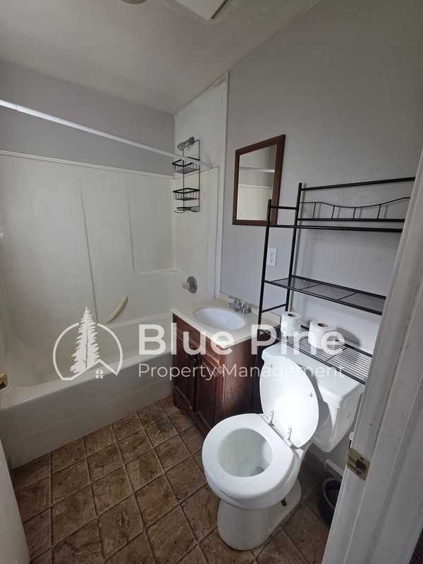 340 N Water St #19 - Photo 5 of 6