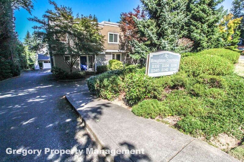 11342 Northeast 67th Street #A2 - Photo 3 of 34