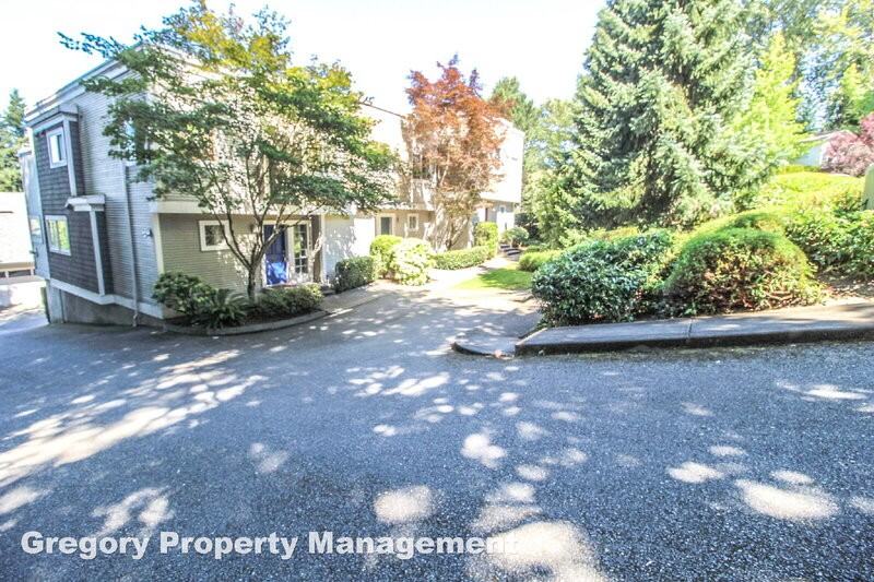 11342 Northeast 67th Street #A2 - Photo 4 of 34