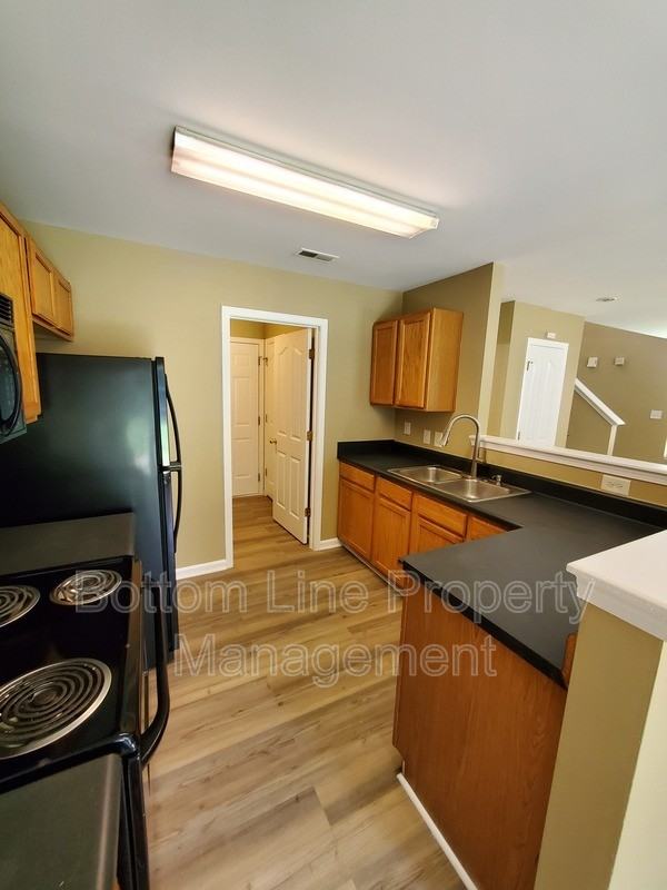 8138 Belmont Stables Dr - Photo 3 of 19