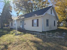 featured image of 1125 N Barclay St