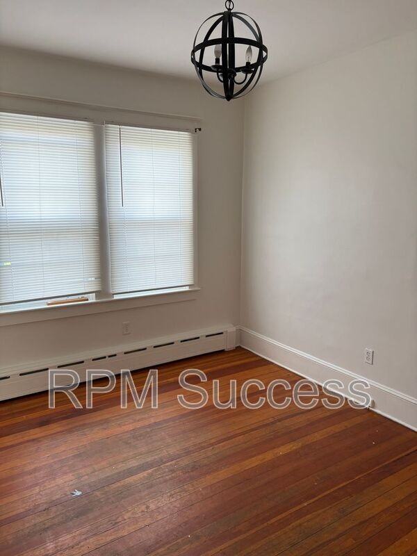 19 Stephen Street #1 - Photo 6 of 13