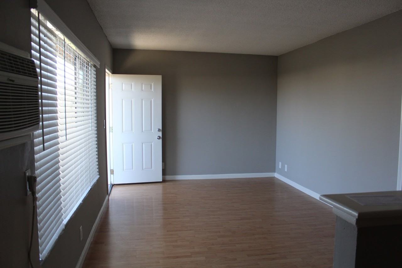 Terrace View West Apts - Photo 2 of 10