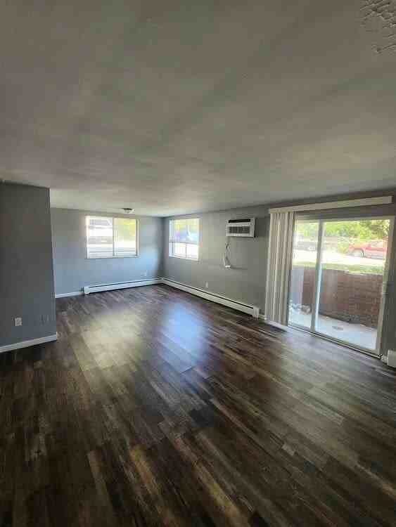 125 Starling Road - Photo 4 of 35