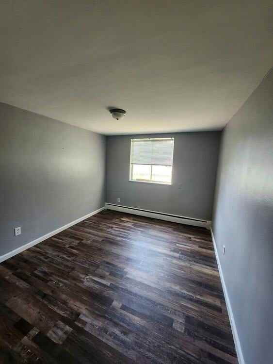 125 Starling Road - Photo 6 of 35