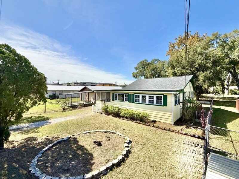 5506 Staley Dr - Photo 4 of 50