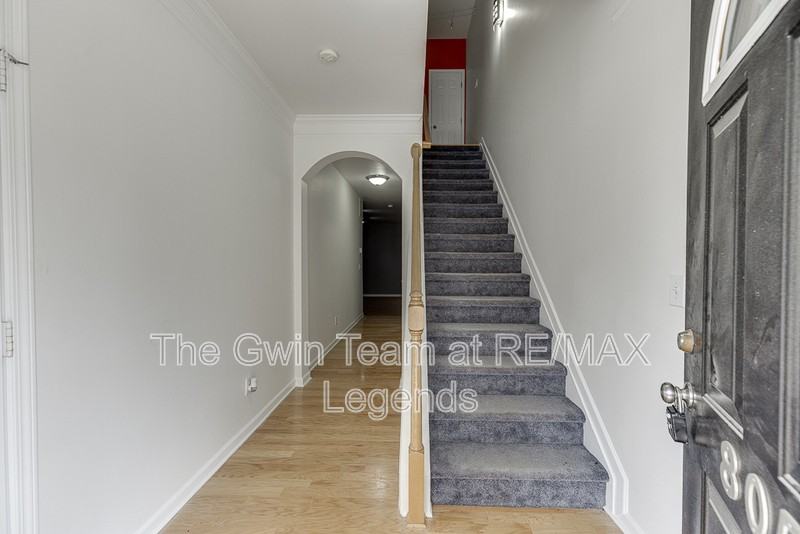 805 Tulip Poplar Way - Photo 3 of 47