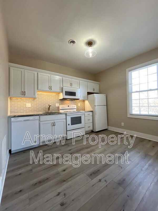 2004 S St #2 - Photo 7 of 12