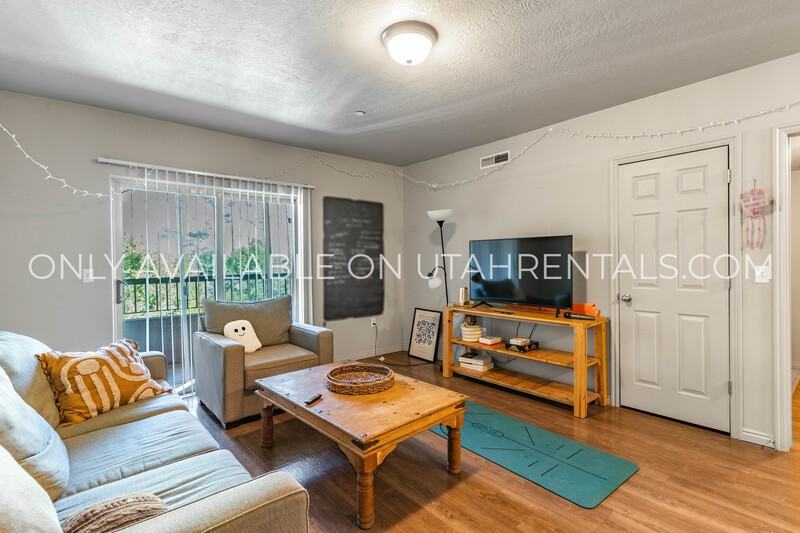 843 En #L4-1 - Photo 2 of 38