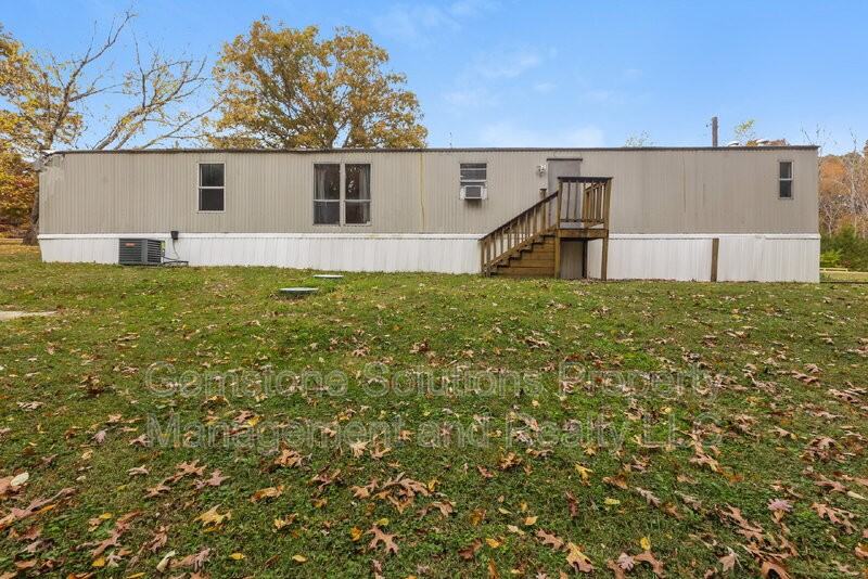 5576 Hargrove Road - Photo 4 of 27