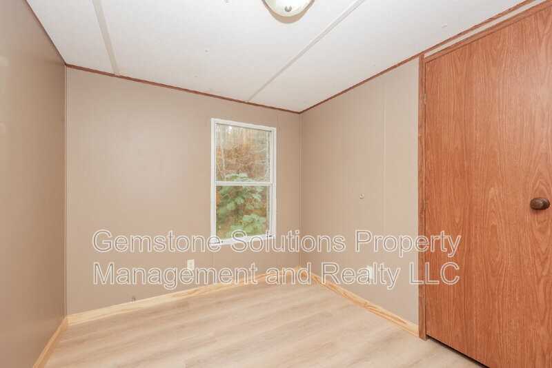 5576 Hargrove Road - Photo 5 of 27