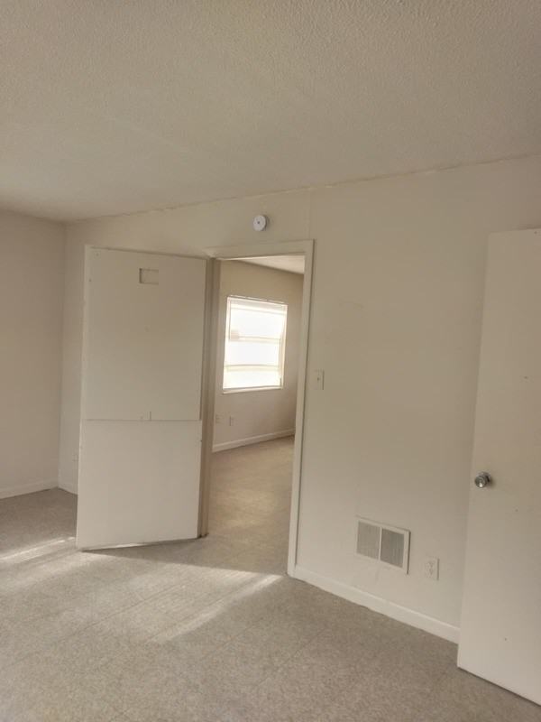 218 S Tampa Ave #4 - Photo 5 of 7