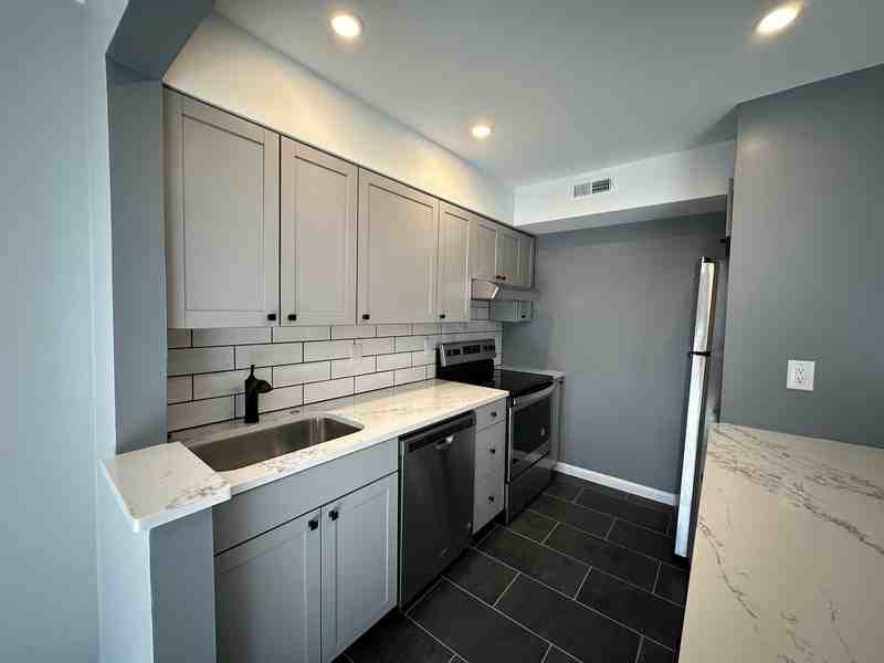 316 White Horse Pike - Photo 4 of 19