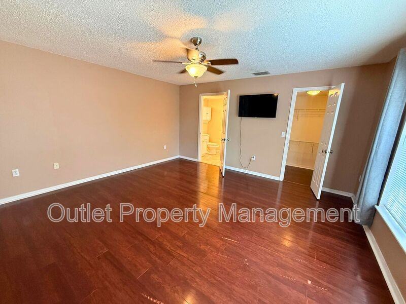 1437 Dandelion Dr - Photo 5 of 18