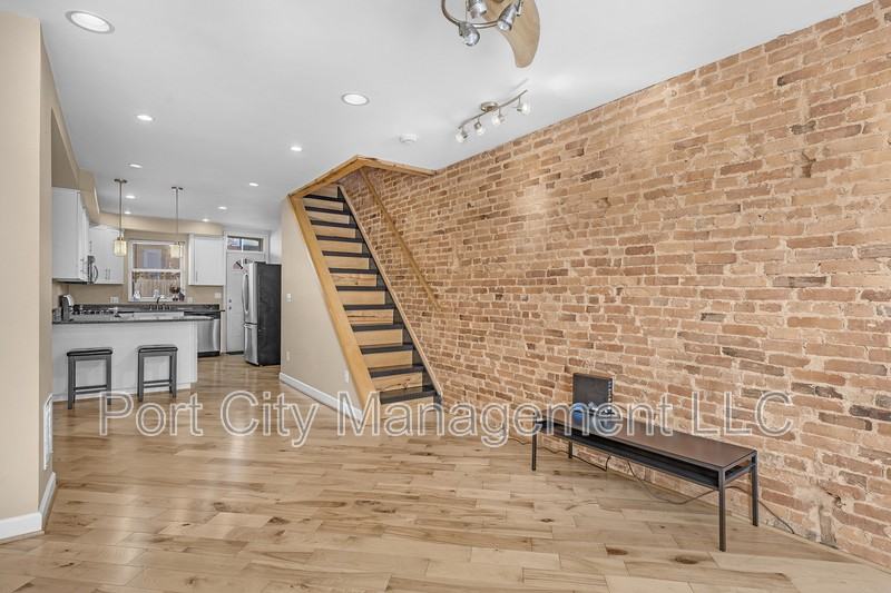 341 South Macon Street - Photo 6 of 22