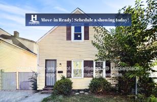 featured image of 1050 E 70th St