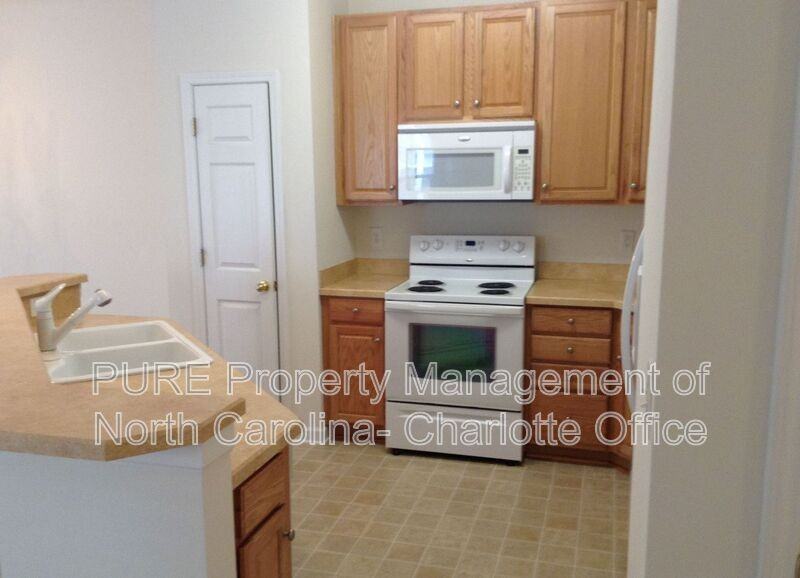 5718 Bent Creek Cir - Photo 5 of 31