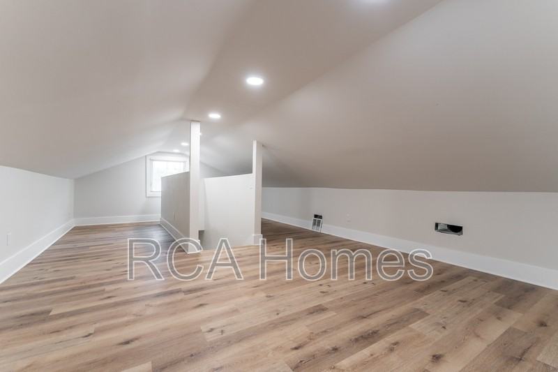 874 Fletcher Ave #B - Photo 4 of 12