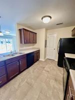 featured image of 121 Colonnade St