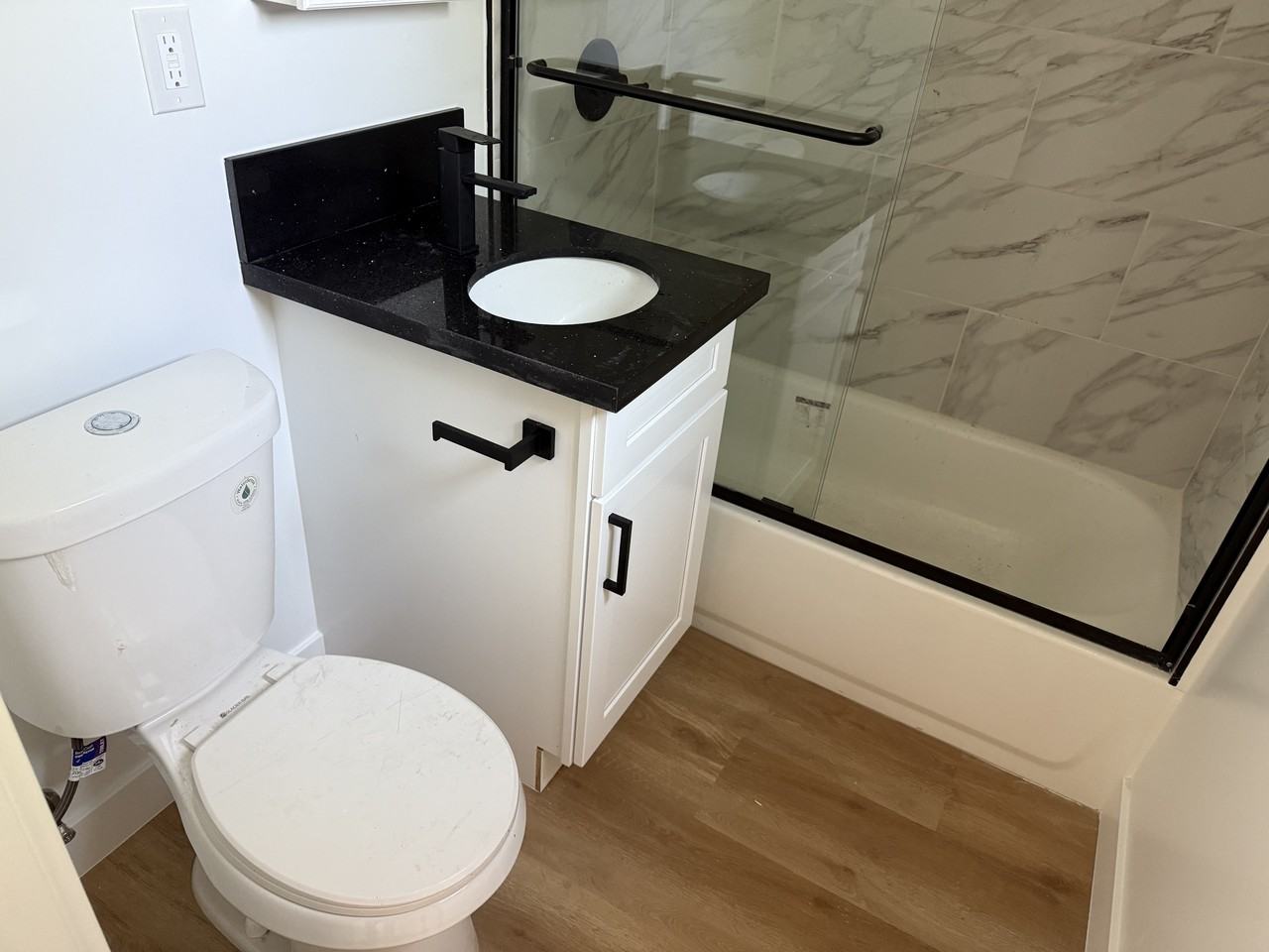 1925 West 20th Street - Photo 3 of 8