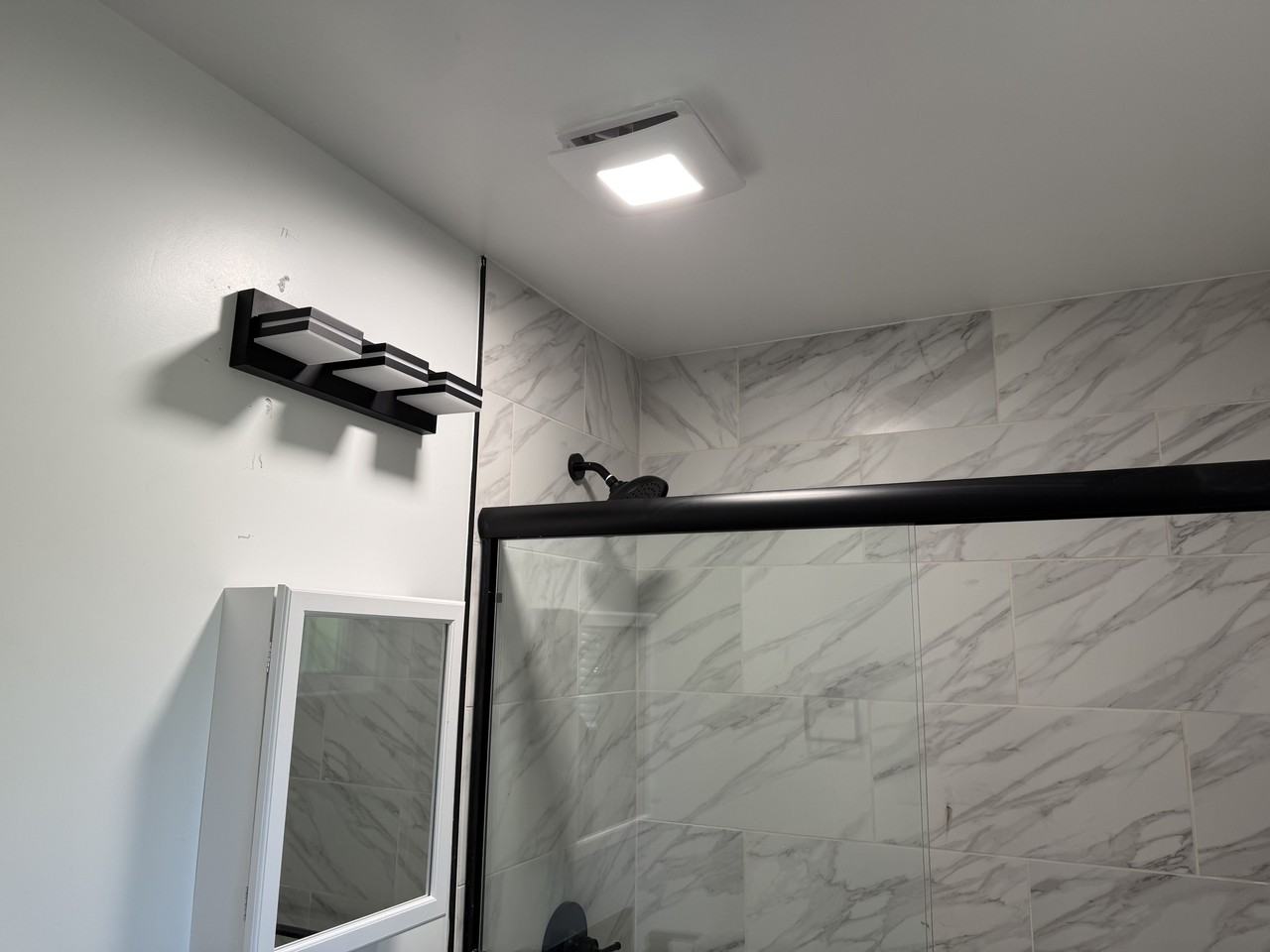 1925 West 20th Street - Photo 4 of 8