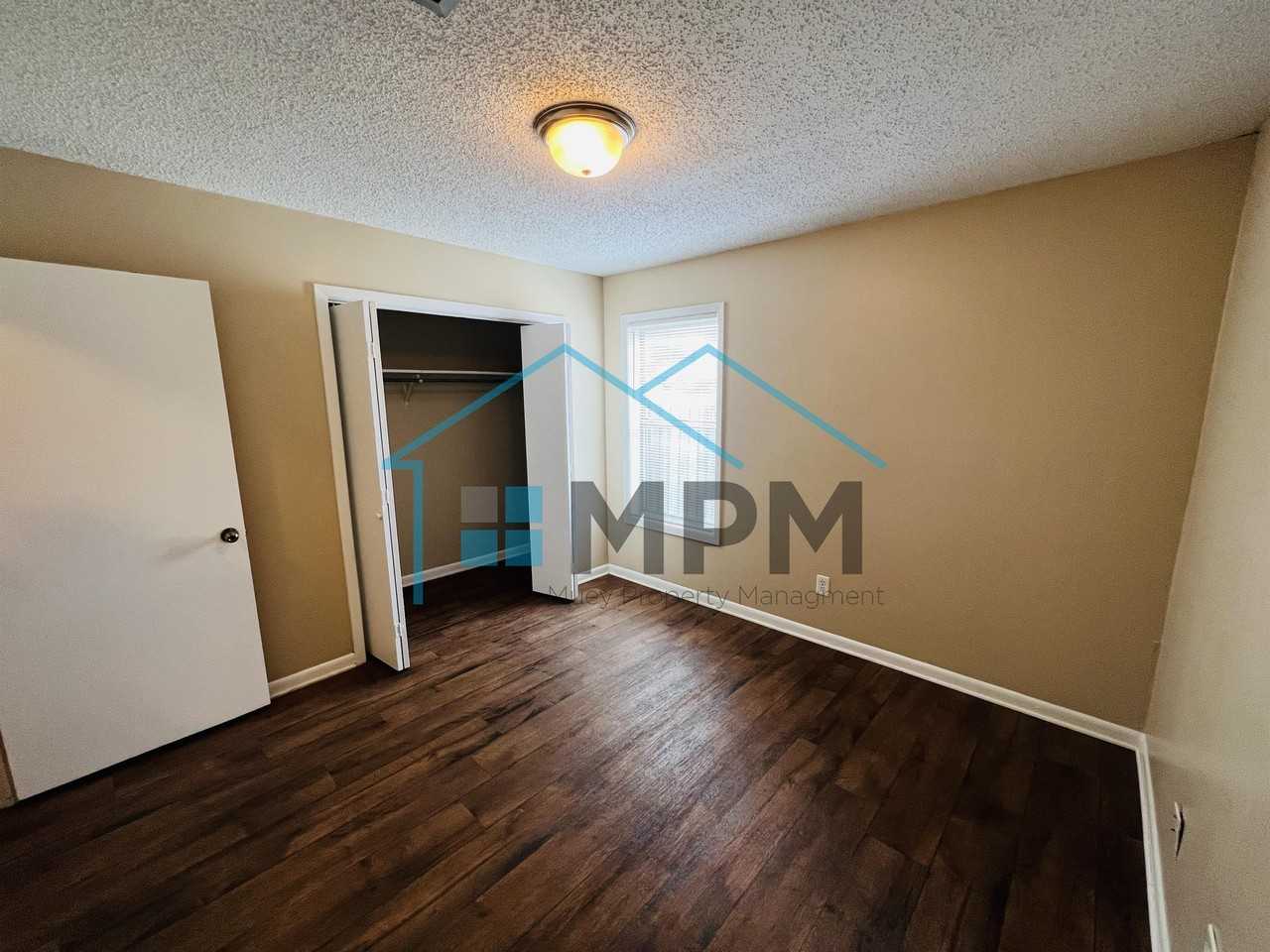 107 Hudson Lane - Photo 5 of 12