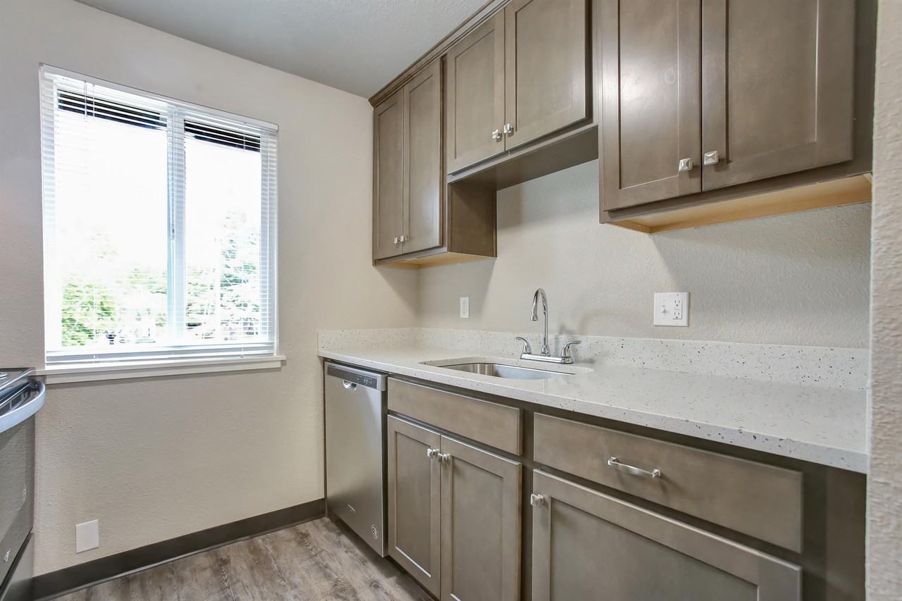 Garden Cottage Apartments - Photo 2 of 46