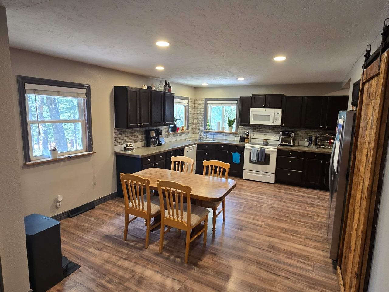 23 Orchid Rd - Photo 4 of 18