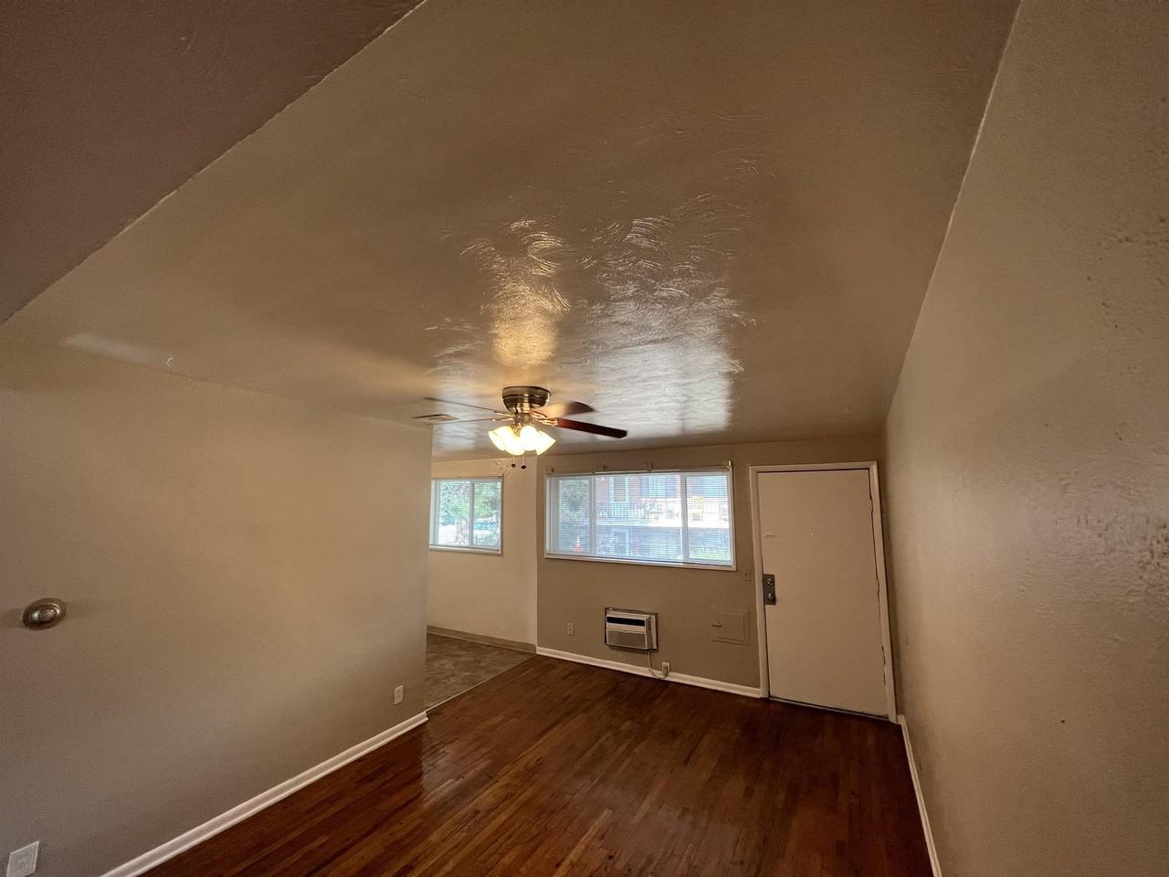 Ida Terrace Apartments-New - Photo 4 of 12