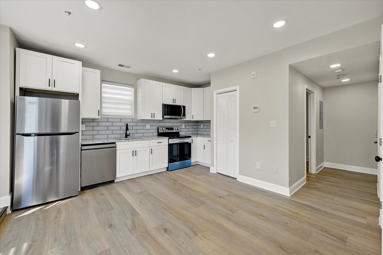 4706 Harford Road - Photo 5 of 15