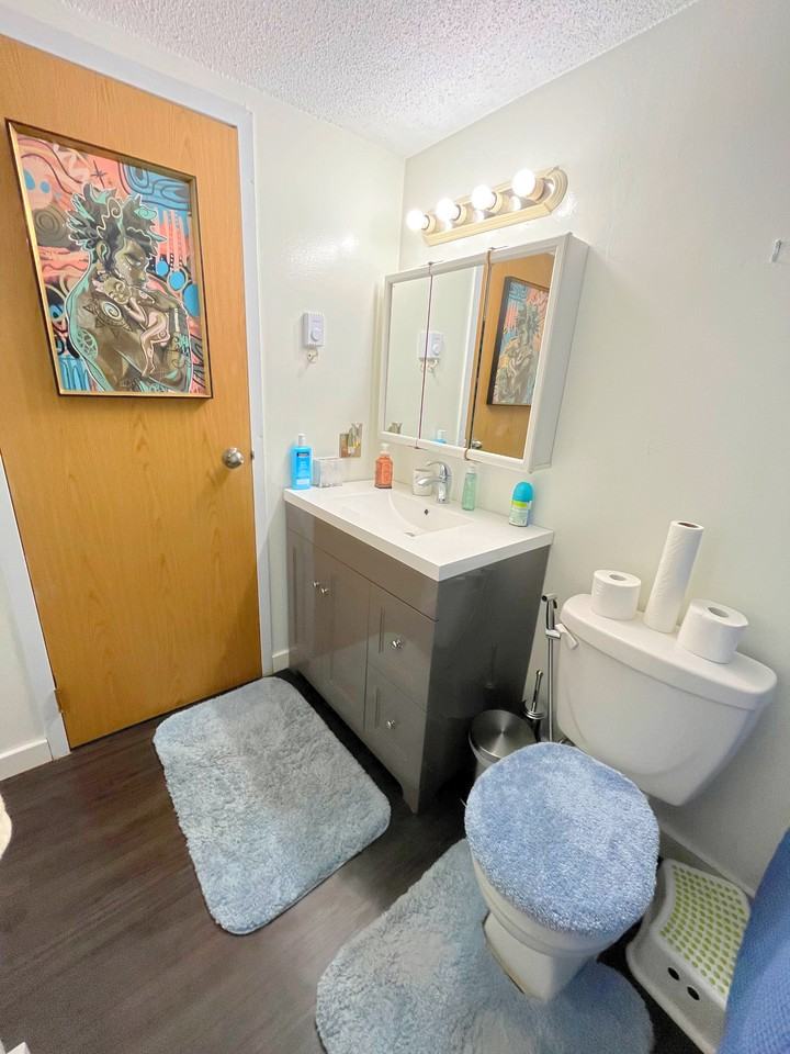 550 Royal Avenue #111 - Photo 6 of 7