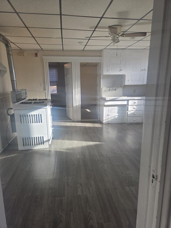 148 Front Street - Photo 2 of 7