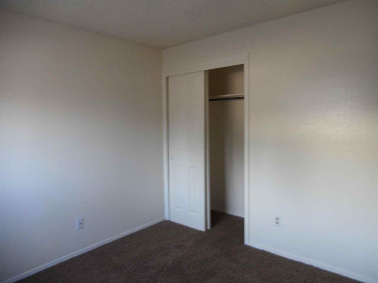 715 Beaufort Street - Photo 6 of 7