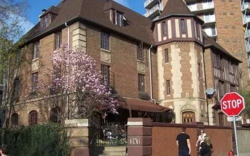 Zoe Bayliss - Photo 2 of 2