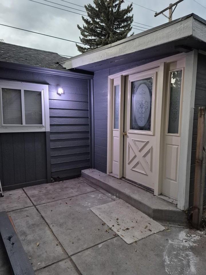 3116 Illinois Ave - Photo 2 of 21