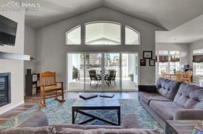 1933 Clayhouse Dr - Photo 6 of 19