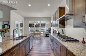 1933 Clayhouse Dr - Photo 7 of 19