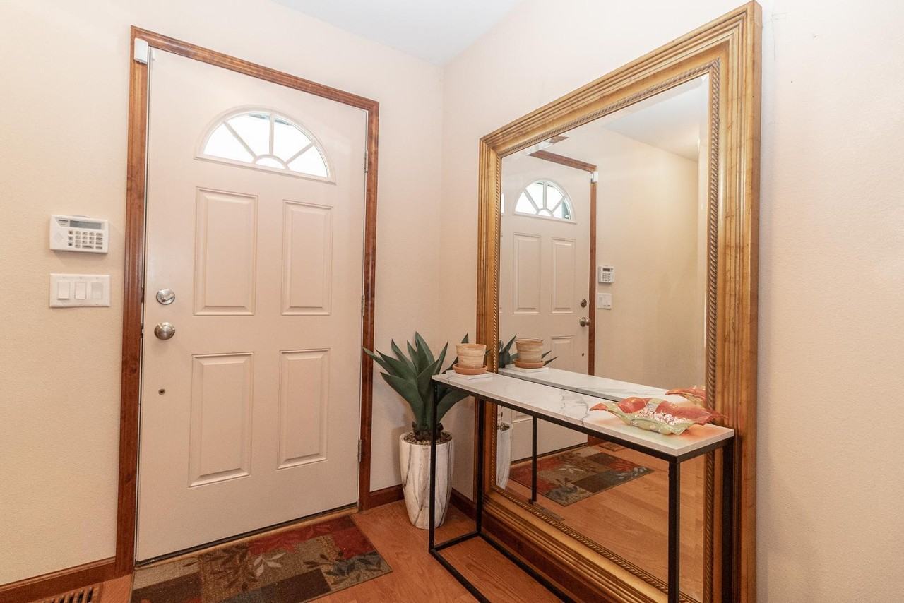 1794 Horseshoe Bend Dr - Photo 7 of 40