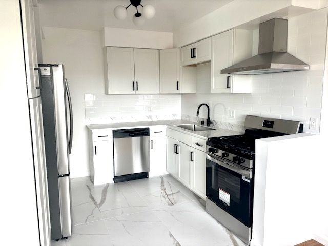 835 Ashland Ave ##U - Photo 5 of 13