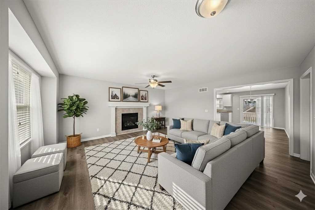 605 Poplar Ct - Photo 2 of 19