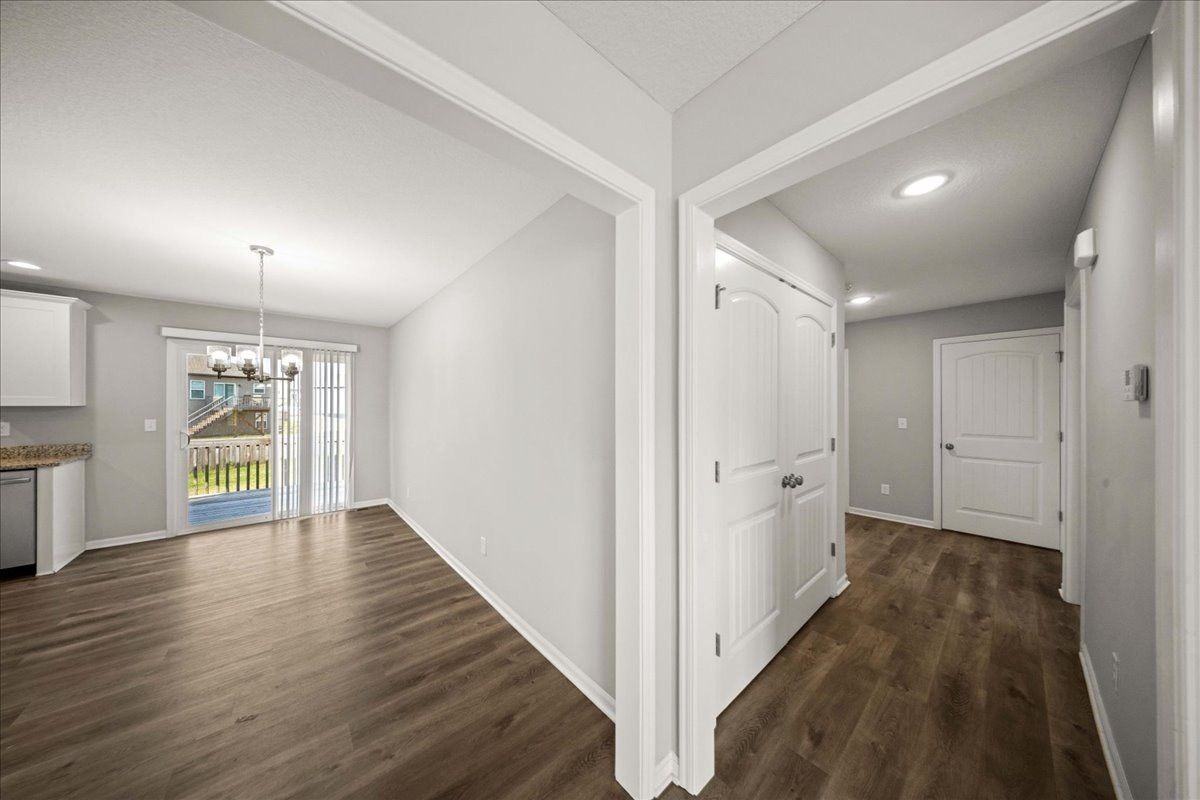 605 Poplar Ct - Photo 7 of 19