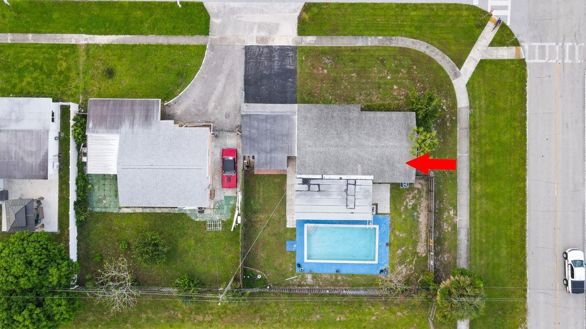 9412 Bellewood St - Photo 2 of 3